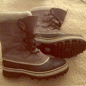 Grey Sorel winter boots!